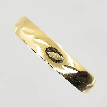 Ring, stl 16¼, bredd 3 mm, 18K. Vikt: 1,6 g
