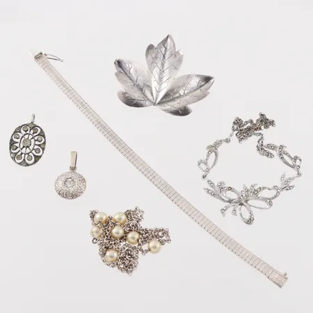 Diverse silversmycken, någon defekt. Vikt: 55 g