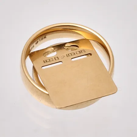 Diverse defekt guld, 18K, vikt 14,26g.