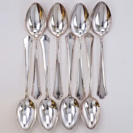 Åtta matskedar, längd ca 18cm, modell Chippendale, tillverkad av Guldsmedsaktiebolaget Gab, år 1991, 830/1000 silver Vikt: 332,4 g