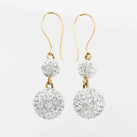 Ett par örhängen, vita stenar, 35x10mm, krokfäste, 18K. Bruttovikt: 3,1gram.  Vikt: 3,1 g