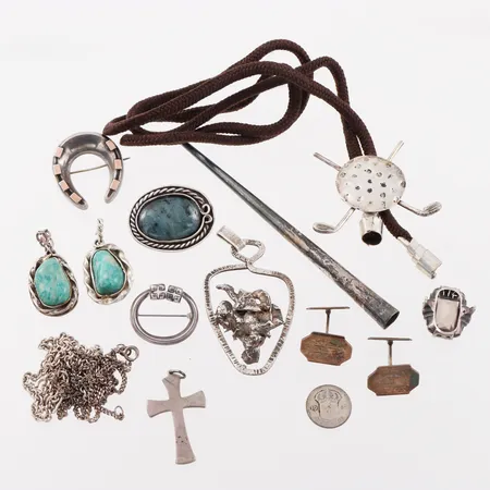 Diverse silversmycken, några defekta, några med stenar, totalvikt 126 gram. Vikt: 126 g