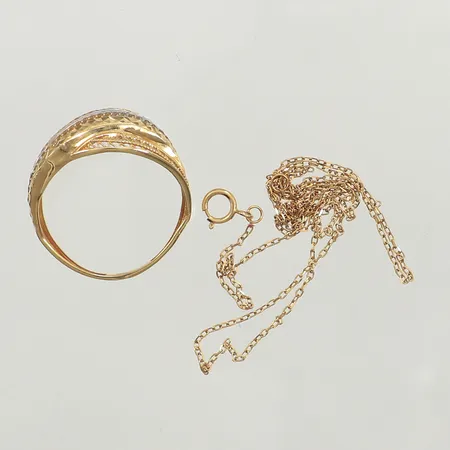 Ring, bucklig, kedja defekt, knut, 18K Vikt: 2,6 g