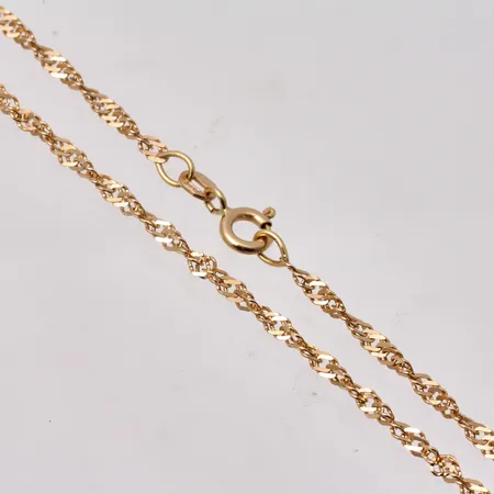 Kedja i 18K guld, 41.5cm, Singapore, bredd 2,3mm, tillverkad av Balestra, vikt 4,48g.