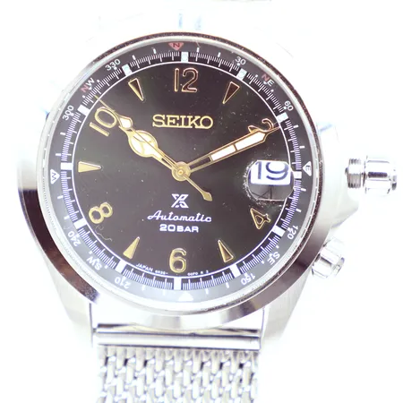 Herrur Seiko automatisk,  200m SPB 121, Ø39mm, stålband ej orginal, oanvänt orginalband skinn med viklås följer med , datum,  box, bok,  cert, inköpsdatum 14.4.2025, obs använd endast 2 dagar innan inlämnad till pantbanken, nyskick