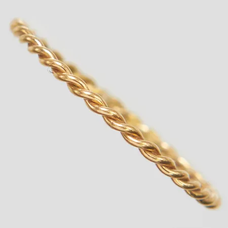 Ring, tvinnad, stl 17¾, bredd 1mm, 18K Vikt: 0,5 g
