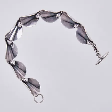 Armband, design Nils Erik From, Denmark, längd: ca 19cm, bredd: ca 14mm, 925/1000, silver Vikt: 22,6 g