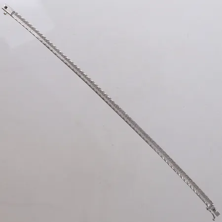 Armband, längd 19cm, bredd 4,3mm, silver 835/1000 Vikt: 8,3 g