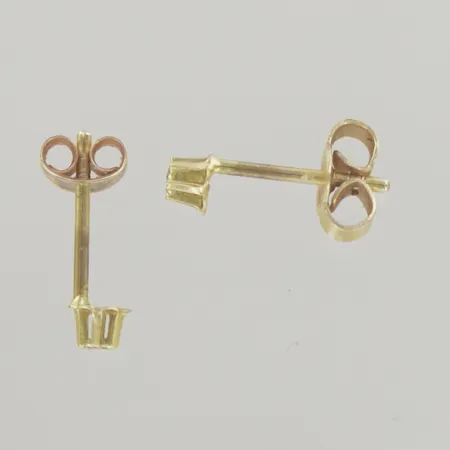 Ett par örhängen med diamant, 2 x 0,01ct, 18K Vikt: 0,8 g