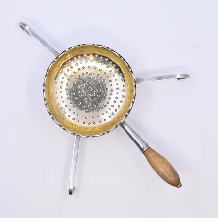 Sil med trä handtag, längd 15 cm, Ø6 cm, silver 830/1000. Vikt: 33,8 g