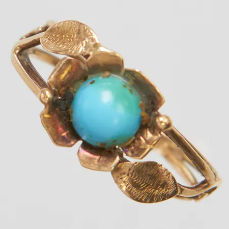 Ring, turkos, stl 18, bredd 1,8-9,5mm, skadad sten, slitage, 18K Vikt: 2,7 g