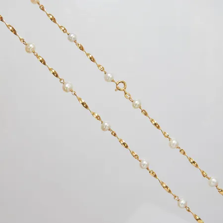 Collier, odlade sötvattenspärlor, längd 49cm, bredd 6,5mm, 18K. Vikt: 10,3 g