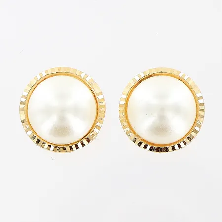 Ett par örhängen, imitations pärlor, Ø14mm, olika stopp, skarpa kanter, 18K. Bruttovikt: 2,3gram. Vikt: 2,3 g