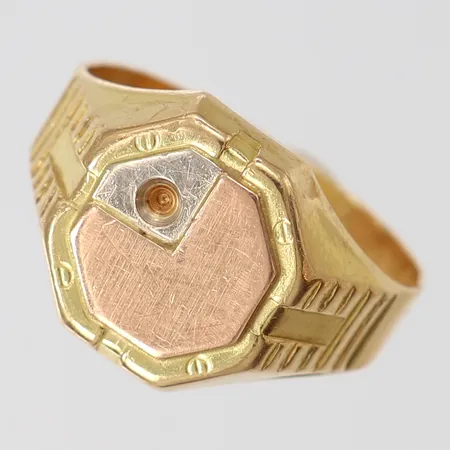 Klackring, stl: 18¾, bredd 3-14mm, skev, 18K.  Vikt: 5,3 g