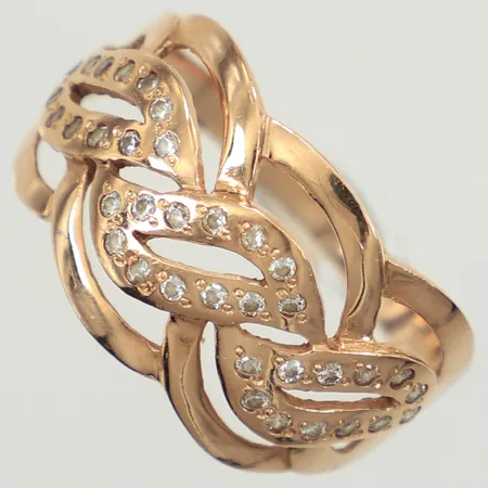 Ring med vita stenar, stl 20¾, bredd 13,7mm, 14K Vikt: 4 g