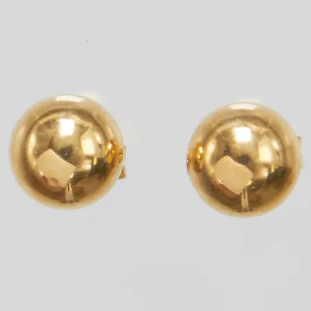 Ett par örhängen, Ø 5,8mm, bucklig, 18K Vikt: 0,5 g