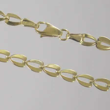 Halskedja, längd 42cm, vissa länkar är vridna, 18K Vikt: 8,4 g