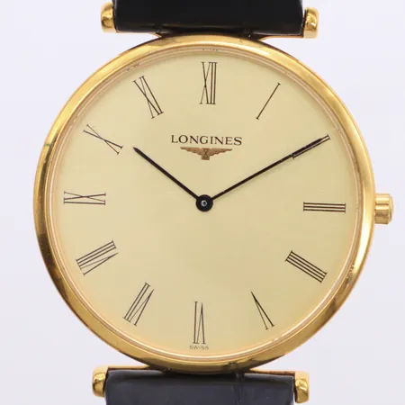 Herrur Longines, Le Grandes Classiques, Ø33mm, guld på stål, boett.nummer: 36770458, quartz, original läderband, personlig gravyr, inga övriga tillbehör.