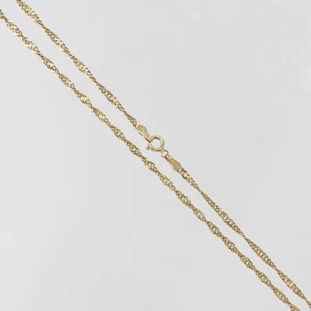 Kedja Singapore, längd 46,5cm, bredd 2,2mm, 14K.  Vikt: 3,8 g