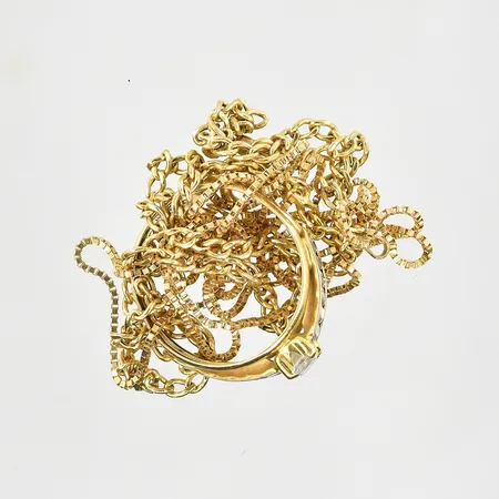 Diverse defekt guld med stenar, 18K. Vikt: 5,4 g