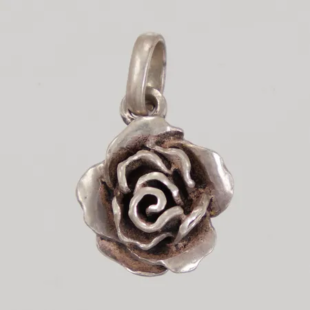 Hänge, blomma, längd ca 19mm, motiv ca 11,5mm, HMC Silver 925/1000 Vikt: 1,7 g