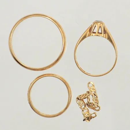 Tre ringar, 1 bit guld, gravyr, defekt, skadat, 18K Vikt: 11,2 g
