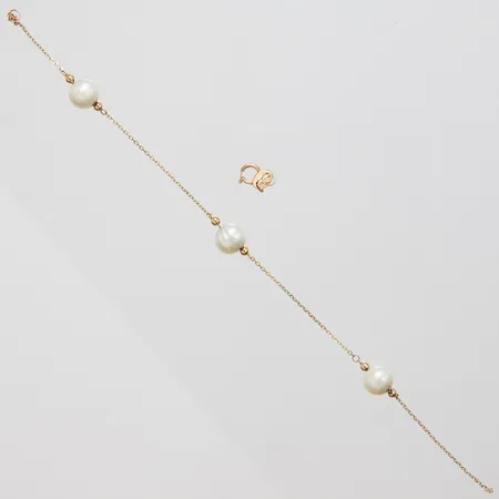 Armband, odlade pärlor, defekt, 9K, bruttovikt: 1,8g.