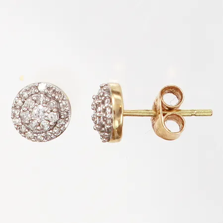 Ett par örhängen med diamanter ca. 50 x 0,005ct, Ø6mm, GHA, 18K  Vikt: 1,3 g