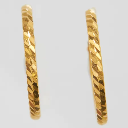 Ett par örhängen creoler, Ø 29,5mm, bredd 2mm, 22K Vikt: 2,7 g