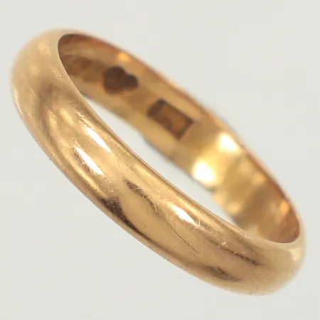 Ring, stl 18, bredd 3,8mm, 18K Vikt: 3,9 g