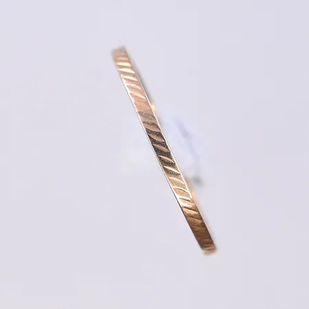 Ring, stl 16¼, bredd 1 mm, 18K. Vikt: 0,4 g