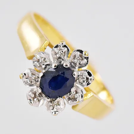 Ring, blå sten, stl 17¼, defekt, 8 stenar saknas, 18K Vikt: 2,7 g