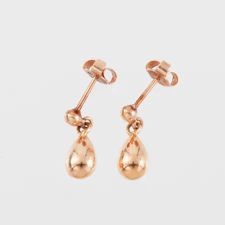 Örhängen paret, höjd ca 15.3 mm, 18k. Vikt: 1,6 g