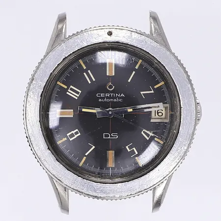 Herrrur Certina DS, automatisk, Ø38mm, refnr: 346.825, caliber 25-651, snr: 5801113, 1960 tal, "Red Cross", urtavla i bra skick, bortavfall av lume på minutvisare, bezel hårt slitage, inga tillbehör