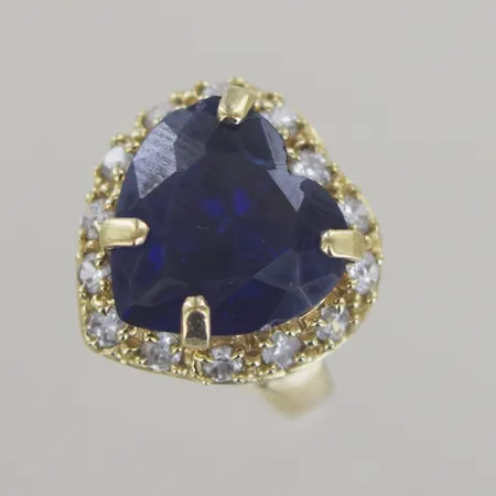 Ring med stenar, Ø 18½ mm, bredd 10 mm, 18K Vikt: 9 g