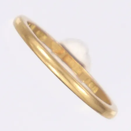 Ring, slät, stl 18, bredd 2mm, personlig gravyr, repig, 20K Vikt: 2,5 g