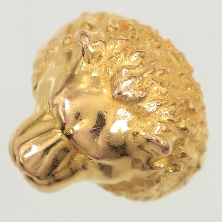 Ring, Lejon, stl 18½, bredd 6,9-24,4mm, ojämn skena, 21K Vikt: 16,5 g