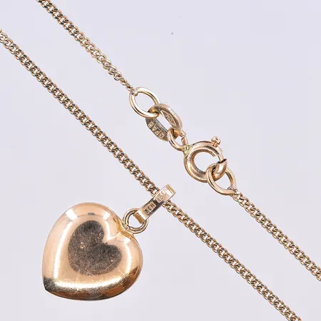 Kedja Pansar med hänge hjärta, längd på kedja 43 cm och bredd 1 mm, längd på hänget 18 mm och bredd 11 mm, 18K. Vikt: 3,8 g
