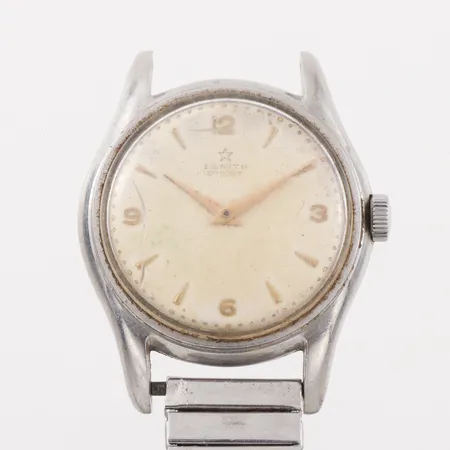 Herrur Zenith Pilot, diameter ca 34.6 m, slitage/repor, defekt armband,tickar igång men ej funktionstestad.