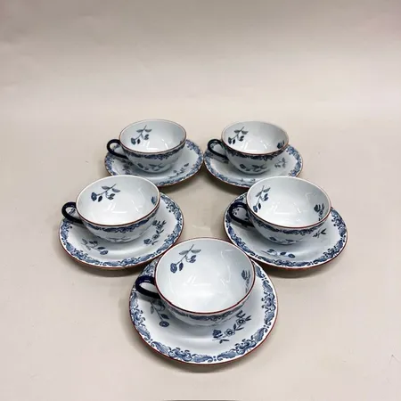 Fem tekoppar med fat, Ostindia, Rörstrand, porslin, kopp Ø10,5cm samt fat Ø16cm, stämplad Rörstrand Sweden,  Skickas med postpaket.
