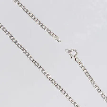 Kedja Pansar, längd 51cm, bredd 3mm, defekt lås, silver 925/1000.  Vikt: 8,8 g