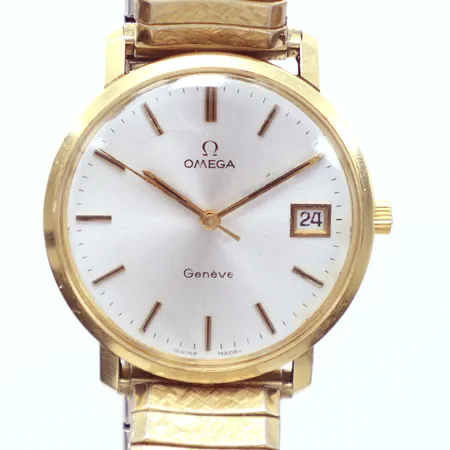 Herrur Omega Geneve, Ø34mm, mekanisk, orginalkrona, gravyr, flexband metall, datum, repigt glas, 14k 