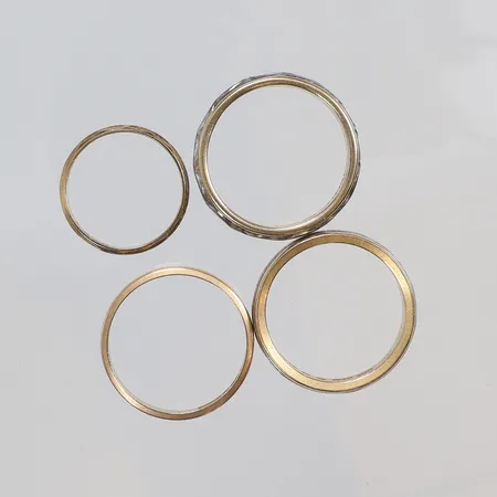 Diverse guld, ringar, gravyr, 18K Vikt: 17,3 g