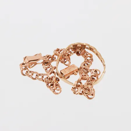 Trasigt guld, 18k. Vikt: 5,6 g