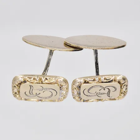 Ett par manschettknappar, ca 15x18mm, monogram, silver 830/1000 Vikt: 11,4 g