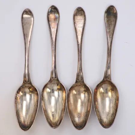 Fyra matsked, längd ca 21cm, gravyr, 830/1000 silver Vikt: 284,5 g