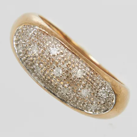 Ring, diamanter 11 x ca 0,01ct, stl 17, bredd 3-7,5mm, 9K Vikt: 2,9 g