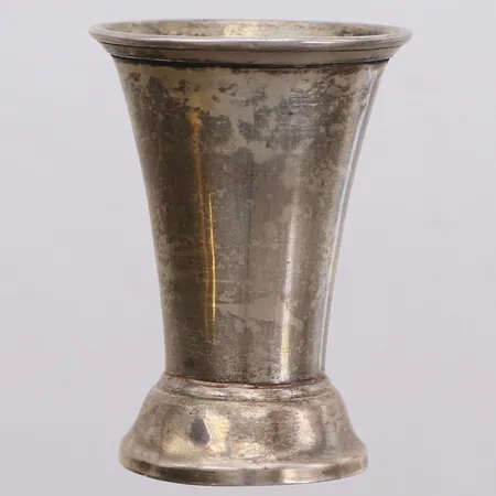 Pokal, höjd ca 4cm, gravyr, 830/1000 silver  Vikt: 9,9 g