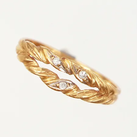 Ring med vita stenar, stl 16, bredd: 2-5mm, gravyr, 18K Vikt: 1,7 g