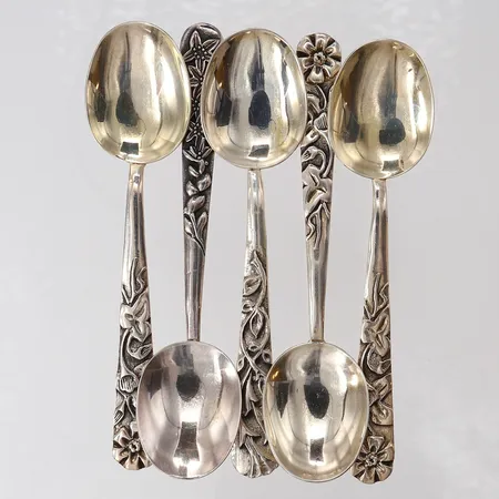 Kaffeskedar, längd 10,5cm, gravyr, schatull, silver 830/1000.  Vikt: 59,3 g